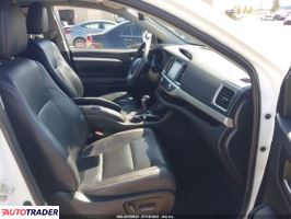 Toyota Highlander 2019 3
