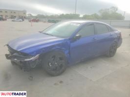 Hyundai Elantra - zobacz ofertę