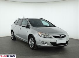 Opel Astra 2012 1.7 108 KM