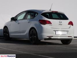 Opel Astra 2012 1.4 118 KM