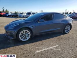 Tesla Model 3 2022