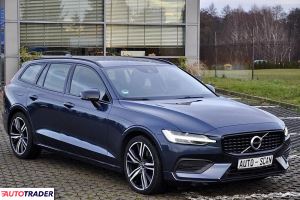 Volvo V60 2021 2.0 163 KM