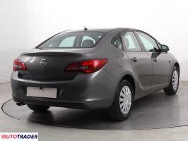 Opel Astra 2018 1.4 138 KM
