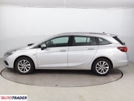 Opel Astra 2020 1.2 108 KM