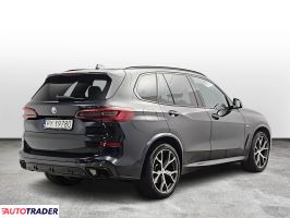 BMW X5 2022 3.0 286 KM