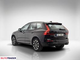 Volvo XC60 2024 2.0 197 KM