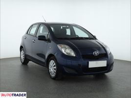 Toyota Yaris 2010 1.3 99 KM