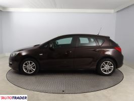 Opel Astra 2013 1.6 113 KM