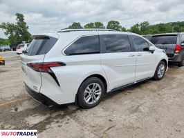 Toyota Sienna 2024 2