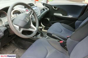 Honda Jazz 2010 1.2 90 KM