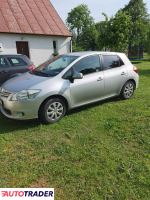 Toyota Auris 2013 1.3 99 KM