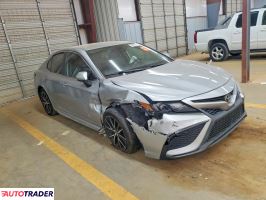 Toyota Camry 2021