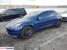 Tesla Model 3 2022
