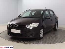 Toyota Auris 2010 1.3 97 KM