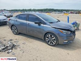 Nissan Versa 2020 1