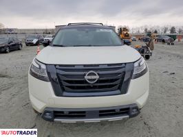 Nissan Pathfinder 2022 3