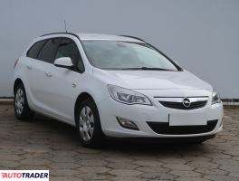 Opel Astra 2011 1.4 99 KM