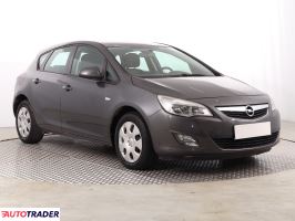 Opel Astra 2012 1.7 123 KM