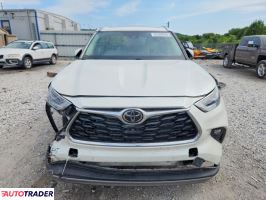 Toyota Highlander 2020 3