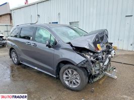 Toyota Sienna 2025 2