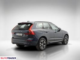 Volvo XC60 2022 2.0 197 KM