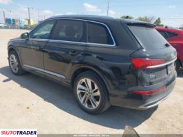 Audi Q7 2021 3