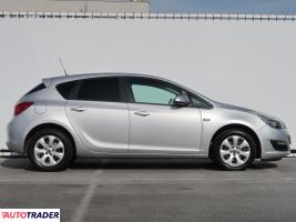 Opel Astra 2015 1.6 108 KM