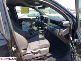 Toyota Tacoma 2025 2