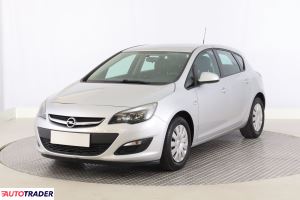 Opel Astra 2015 1.6 108 KM