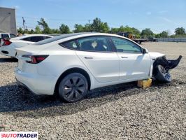 Tesla Model 3 2024