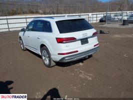 Audi Q7 2021 3