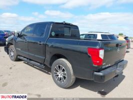 Nissan Titan 2022 5