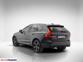 Volvo XC60 2022 2.0 235 KM