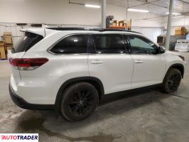 Toyota Highlander 2019 3