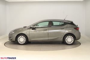 Opel Astra 2019 1.2 128 KM