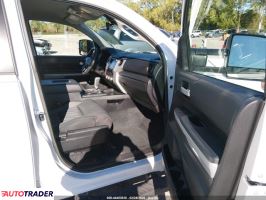 Toyota Tundra 2021 5
