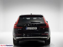 Volvo XC60 2023 2.0 197 KM