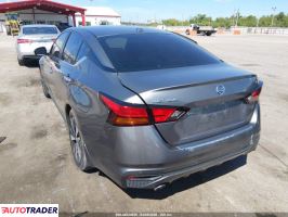 Nissan Altima 2021 2