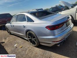 Audi S8 2024 4