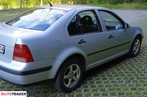 Volkswagen Bora 2000 1.6 105 KM