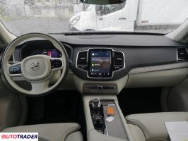 Volvo XC90 2022 2.0 235 KM