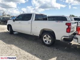 Chevrolet Silverado 2021 3