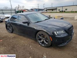 Chrysler 300C 2022 3