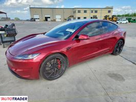 Tesla Model 3 2025