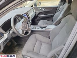 Volvo XC60 2022 2.0 211 KM