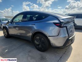 Tesla Model Y 2026