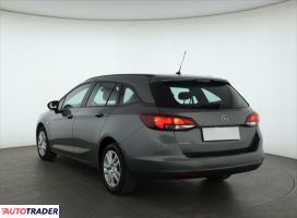 Opel Astra 2019 1.5 120 KM