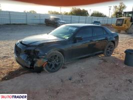 Chrysler 300C 2021 3