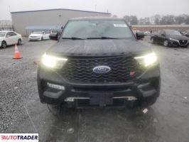 Ford Explorer 2021 3