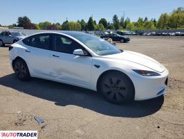 Tesla Model 3 2025